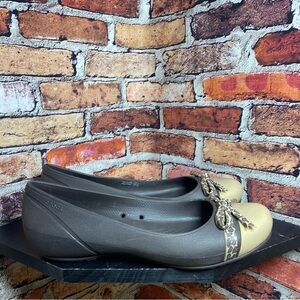 Crocs kadee bow cap toe leopard brown flats